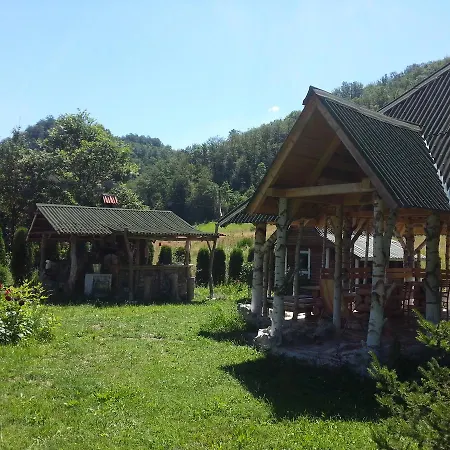 Lodge Staparski Sorrento *