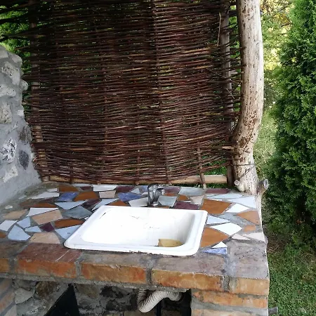 Lodge Staparski Sorrento *